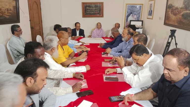 বাজেট নিয়ে রওশন ‘ইতিবাচক’, তার দল দেখছে ‘সংকট’