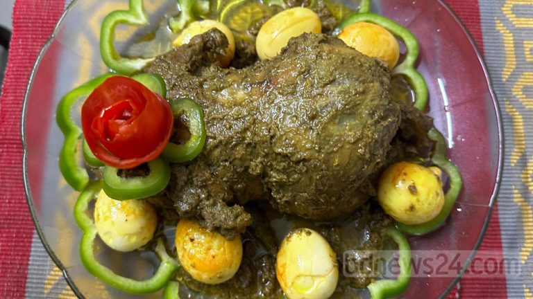 মোরগ মোসাল্লাম তৈরি করতে হয় যেভাবে